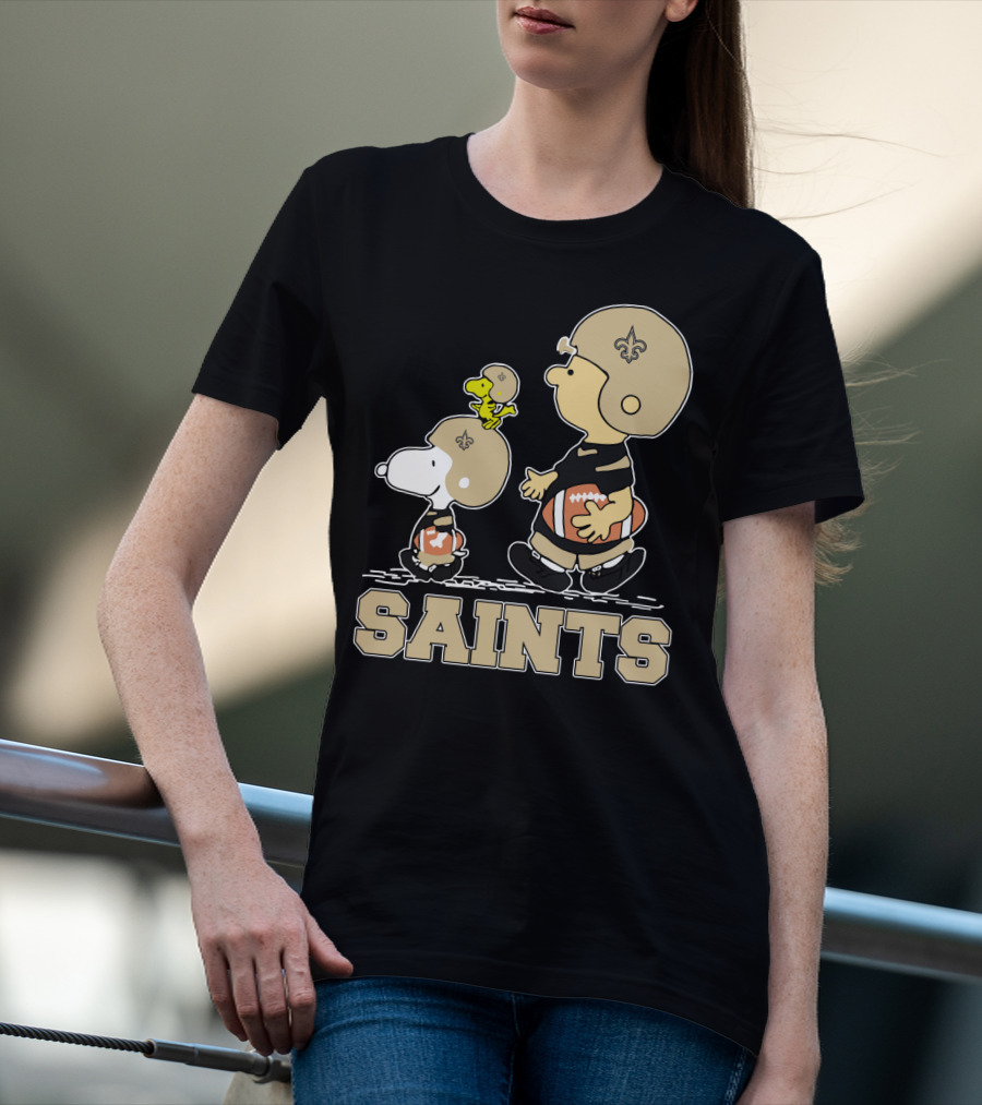 Snoopy Woodstock And Peanuts Characters As New Orleans Saints Fans T-Shirt