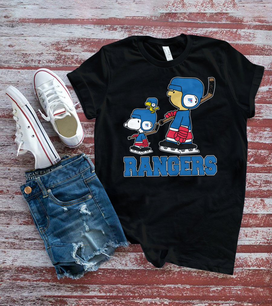 Snoopy And New York Rangers Fans Rangers Ice Hockey Skating With Woodstock And Friend T-Shirt
