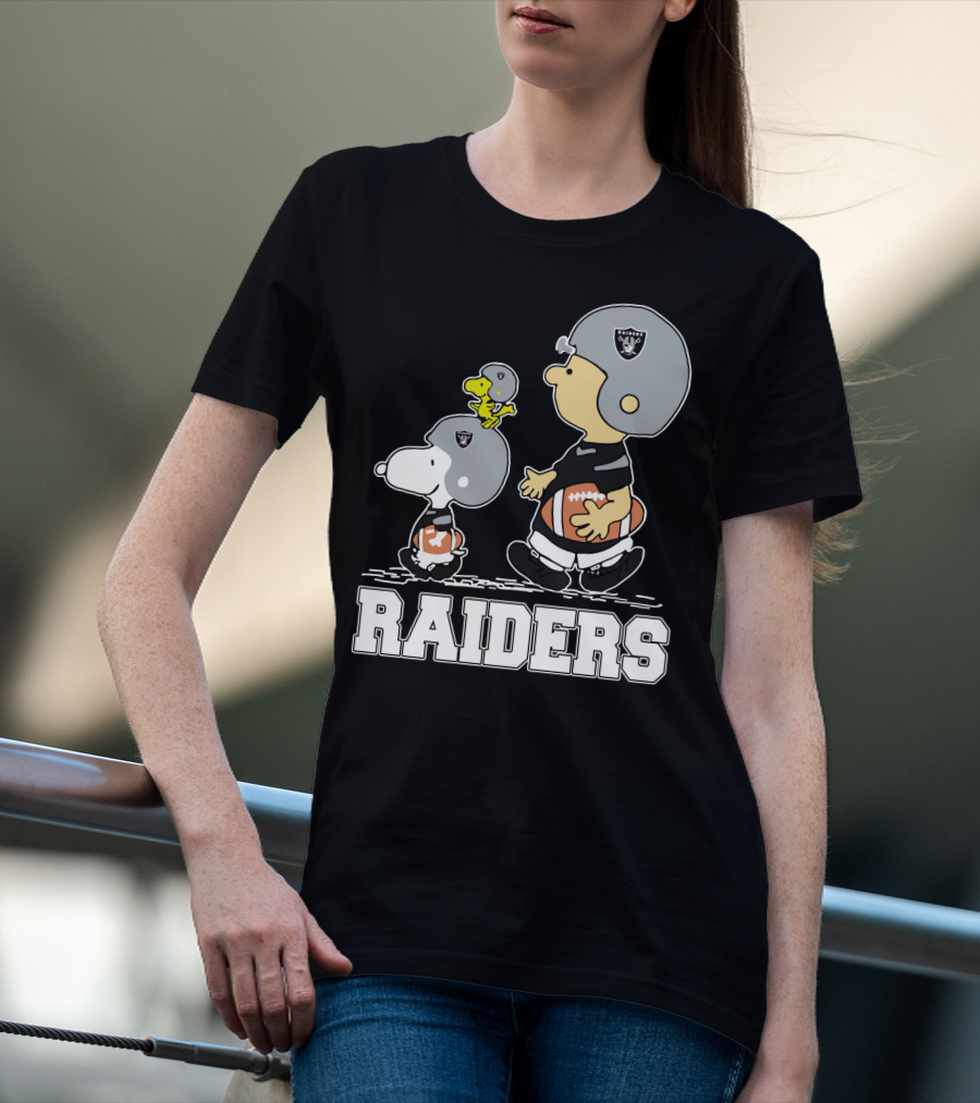 Snoopy Woodstock Charlie Brown Oakland Raiders Fans T-Shirt