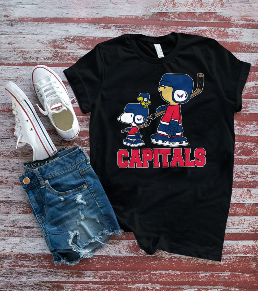 Snoopy Caps Hockey Fans Washington Capitals T-Shirt