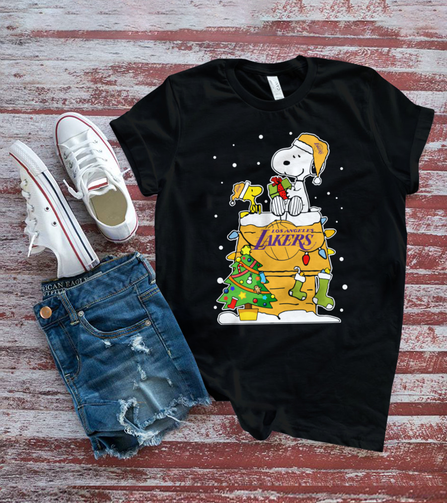 Los Angeles Lakers Snoopy Christmas With Woodstock And Santa Hats T-Shirt
