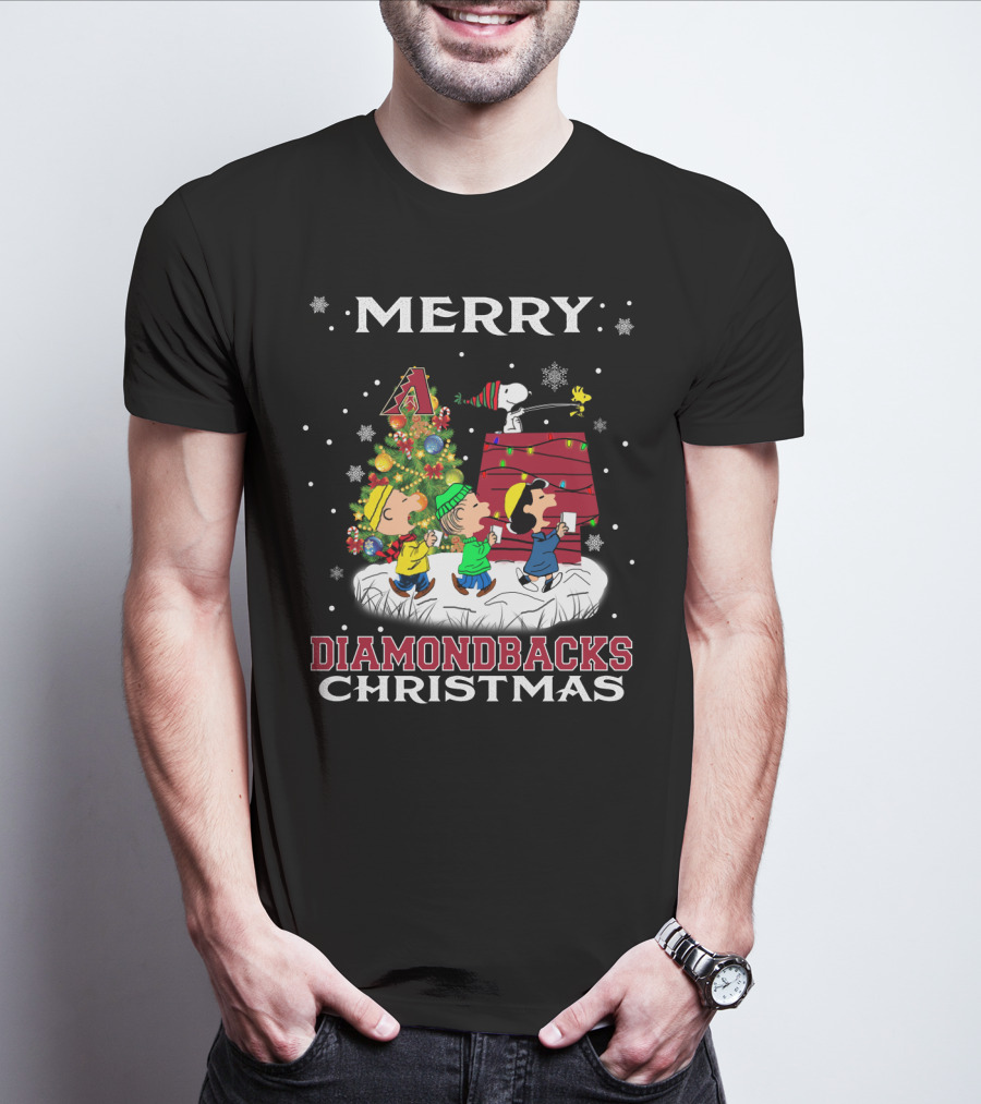 Merry Arizona Diamondbacks Christmas Snoopy Woodstocks Tree Lucy Blanket T-Shirt