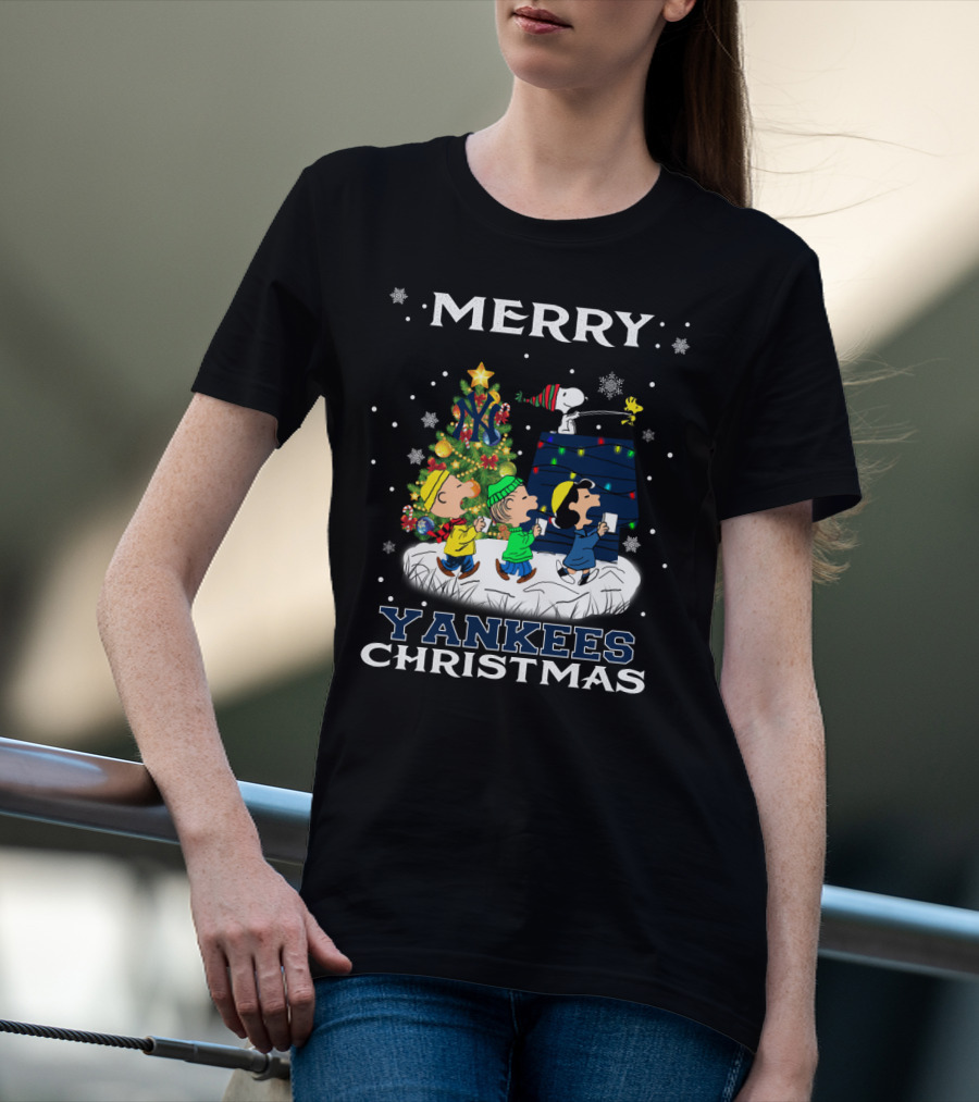 Merry Yankees Christmas Snoopy Holiday Celebration T-Shirt