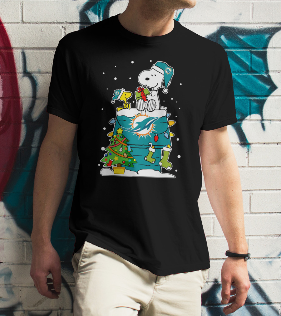 Miami Dolphins Snoopy Christmas Peanuts Fan Collection T-Shirt
