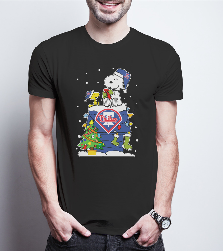 Snoopy And Woodstock With Philadelphia Phillies Christmas Present T-Shirt