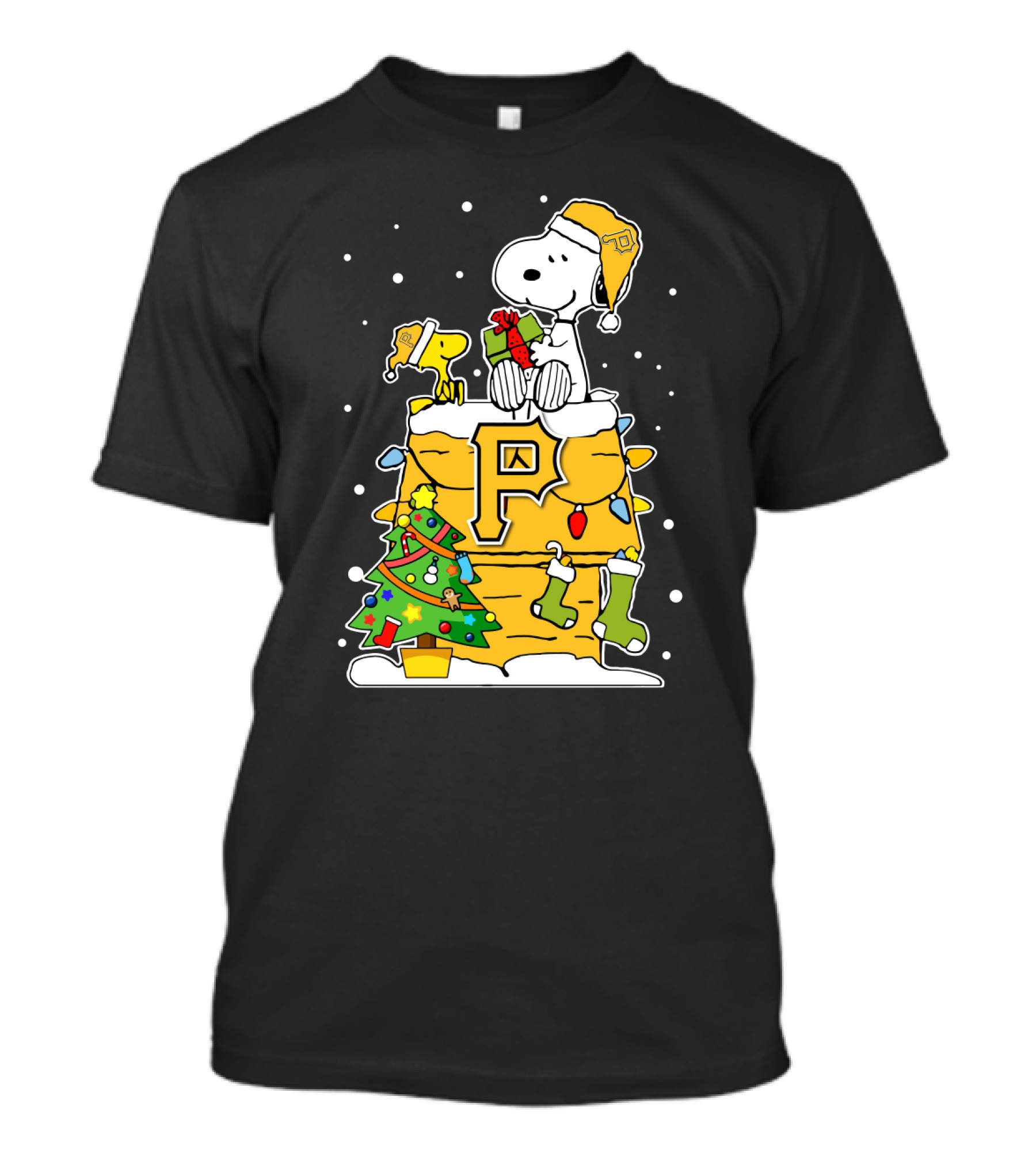 Pittsburgh Pirates Snoopy Christmas Celebration With Woodstock And Festive Tree T-Shirt