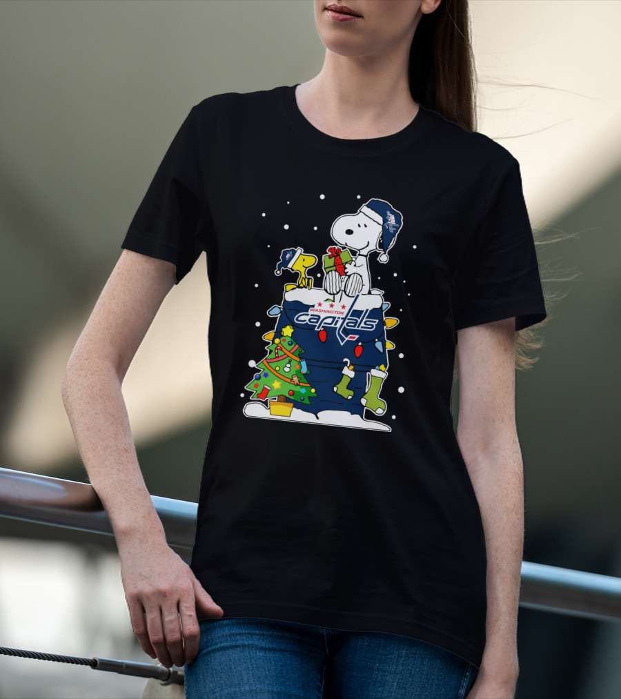 Washington Capitals Christmas Snoopy And Woodstock With Caps Beanies T-Shirt