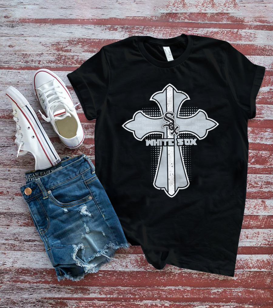 White Sox Cross Design For Jesus And Chicago Fans T-Shirt
