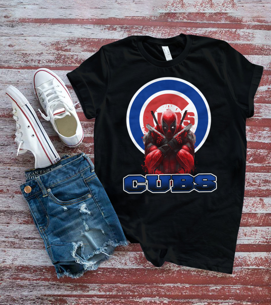 Deadpool With Crossed Swords Over Chicago Cubs Logo CUBS Text T-Shirt