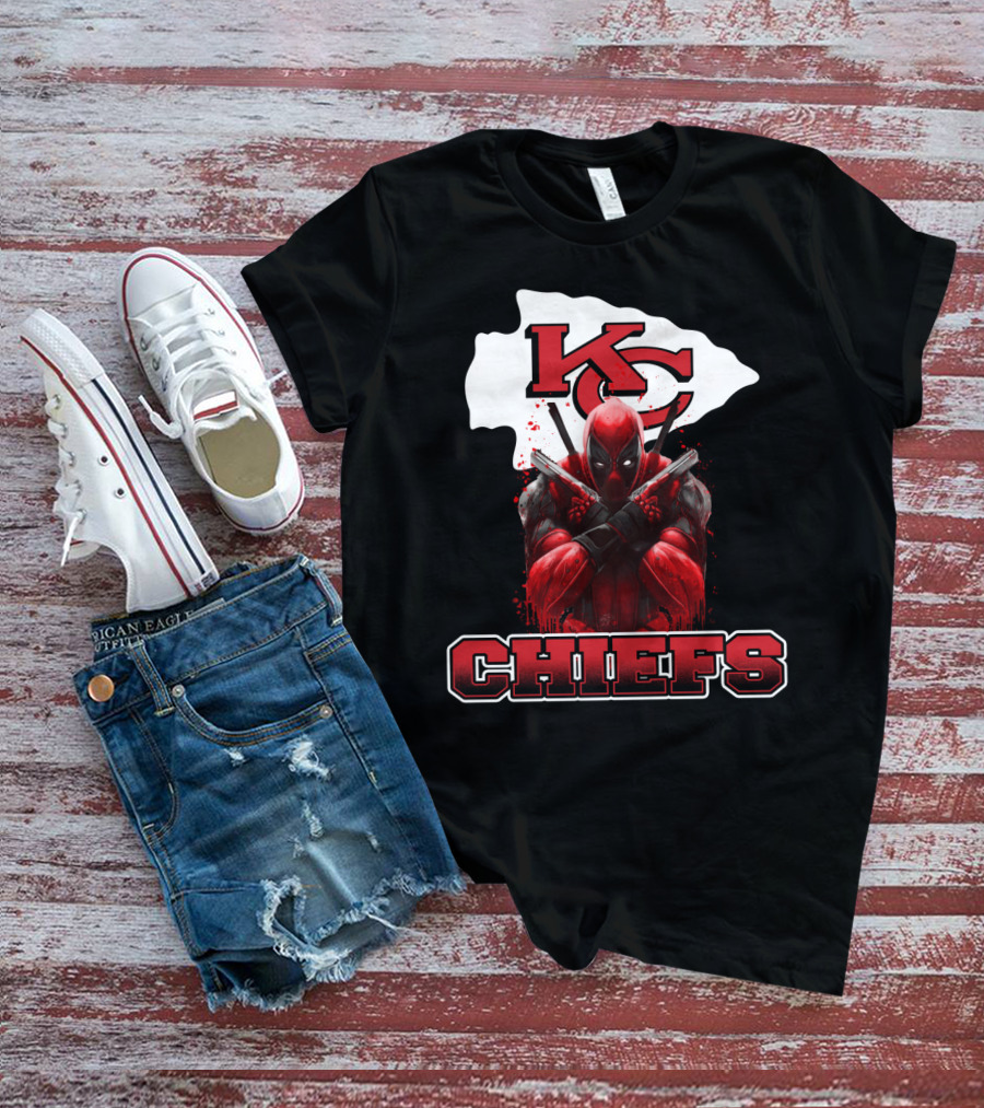 Kansas City Chiefs Deadpool Crossover Fan T-Shirt