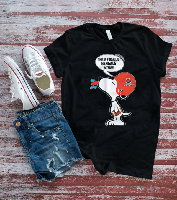 Snoopy Cincinnati Bengals Helmet Speech Bubble Haters Football T-Shirt