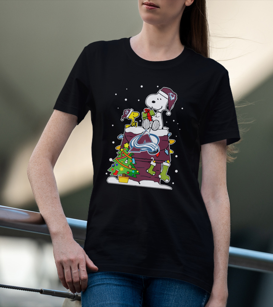Colorado Avalanche Christmas Snoopy And Woodstock With Gifts And Tree T-Shirt