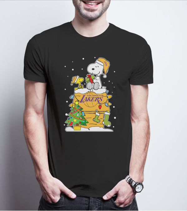 Los Angeles Lakers Christmas Snoopy And Woodstock Holiday Scene T-Shirt