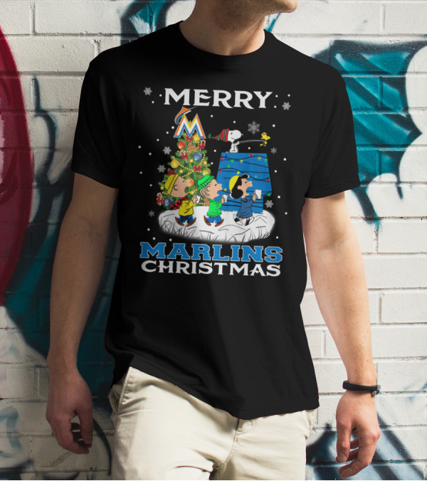 Merry Miami Marlins Christmas Featuring Peanuts Snoopy Woodstock Caroling T-Shirt