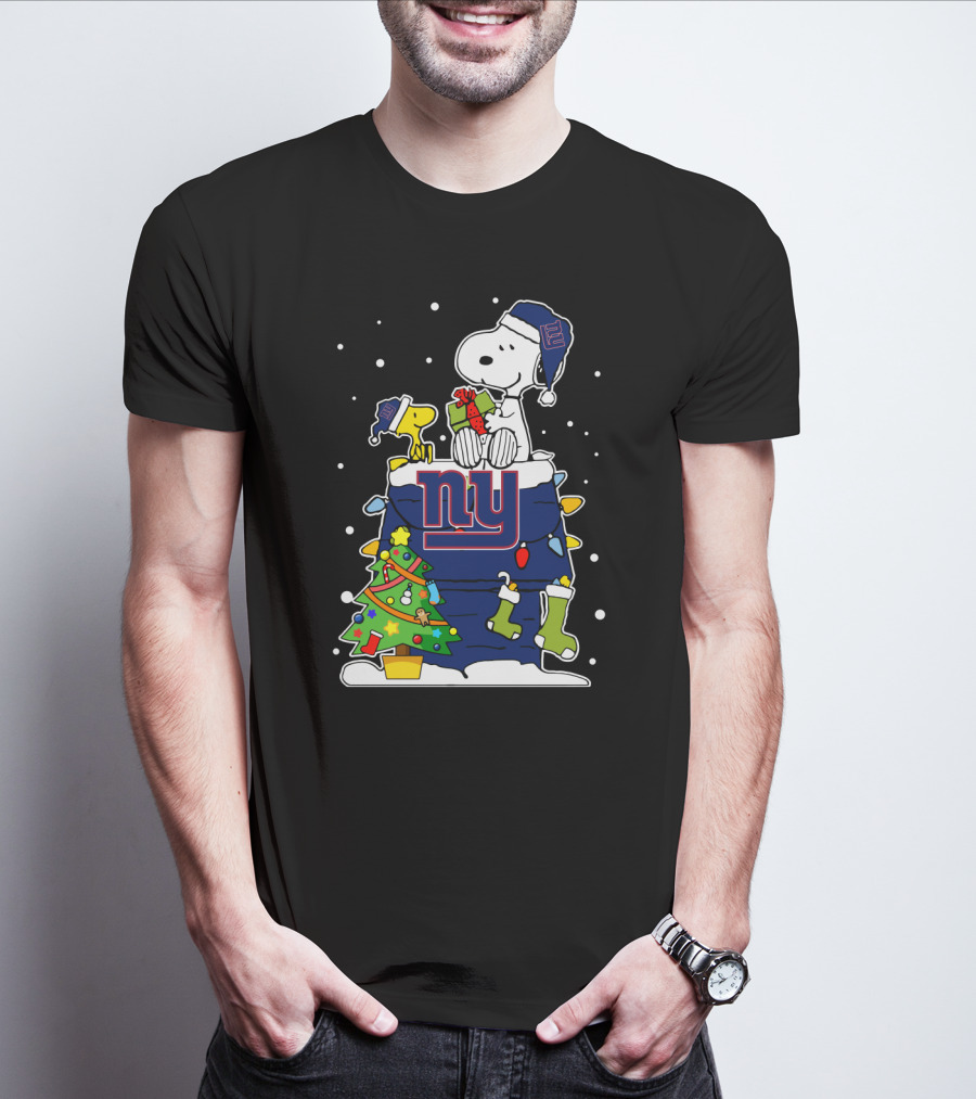 New York Giants Snoopy And Woodstock Christmas Tree Snow Winter T-Shirt