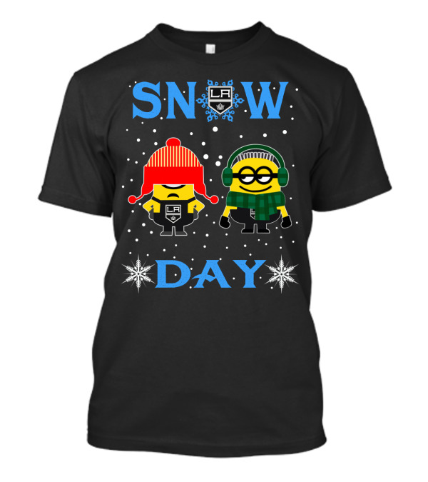 Los Angeles Kings Snow Day Featuring Minions In Winter Gear T-Shirt