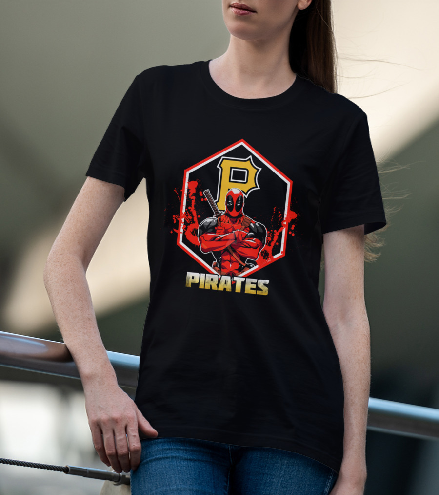 Deadpool Crossover With Pittsburgh Pirates Logo Fans T-Shirt