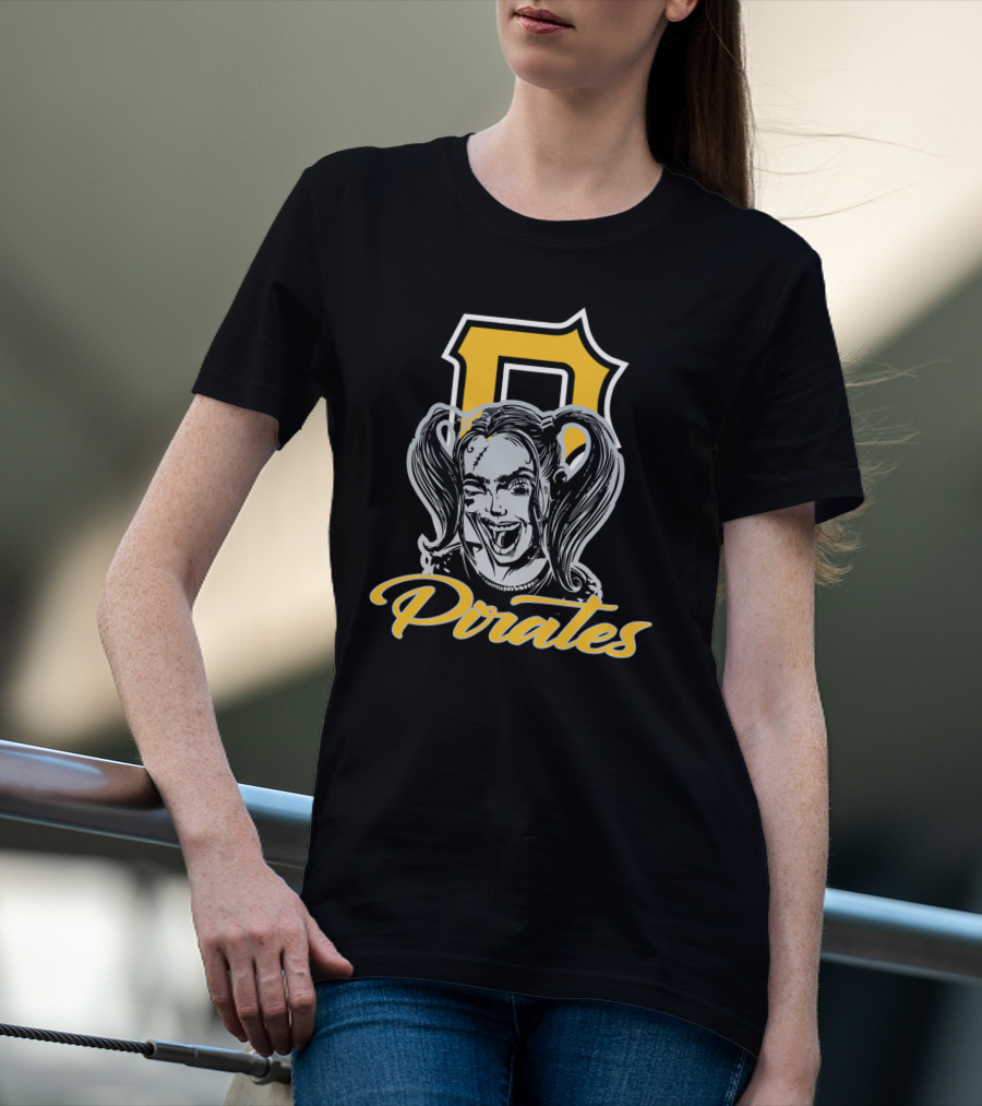 Pittsburgh Pirates Fans With Harley Quinn Iconic Art T-Shirt