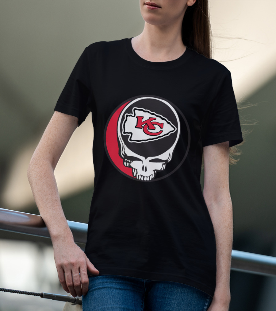 Kansas City Chiefs Skull Logo Fusion With Grateful Dead T-Shirt