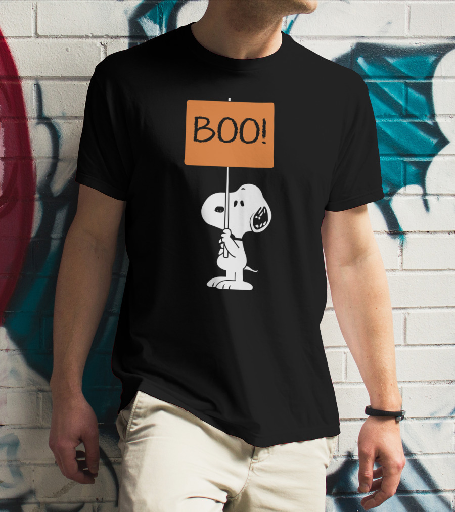 Peanuts Halloween Snoopy Holding Boo Sign T-Shirt