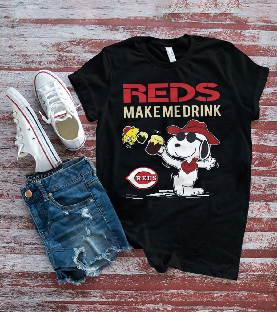 Reds Make Me Drink Snoopy Celebration For Cincinnati Reds Fans T-Shirt