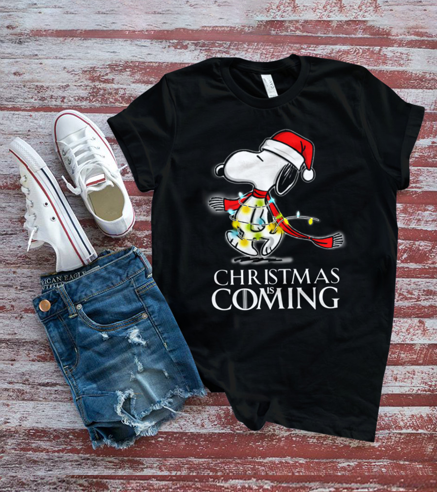 Snoopy Christmas Is Coming Game Of Thrones Santa Hat Lights T-Shirt
