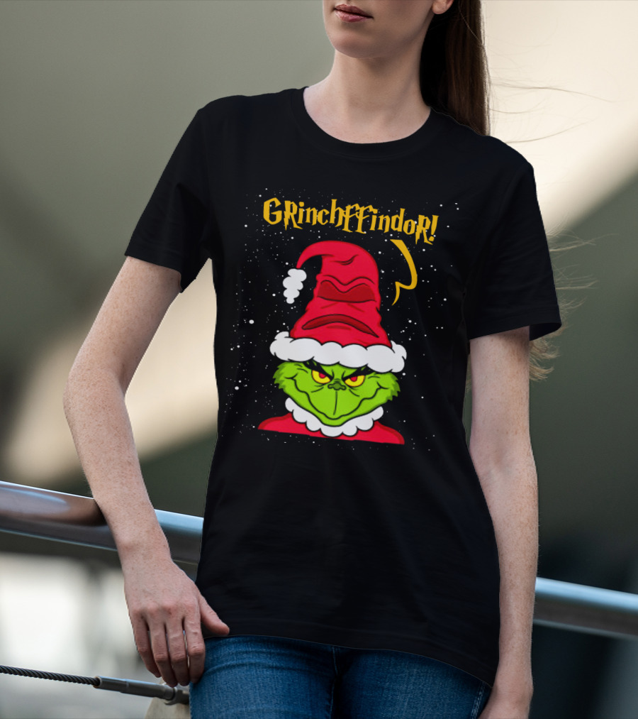 Grinche FFindor Grinch Santa Hat Snowflakes Christmas T-Shirt