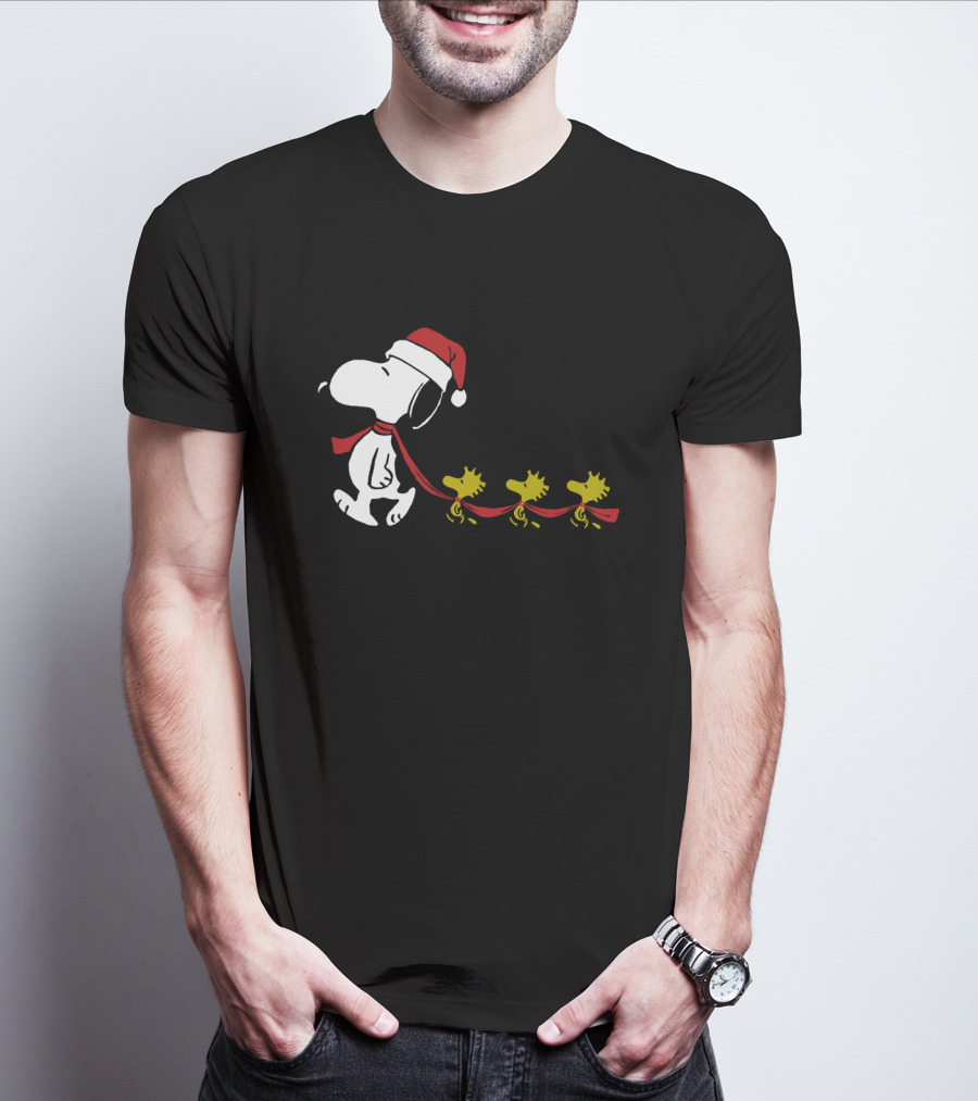 Snoopy Santa Hat Woodstock Parade Peanuts Christmas Holiday T-Shirt