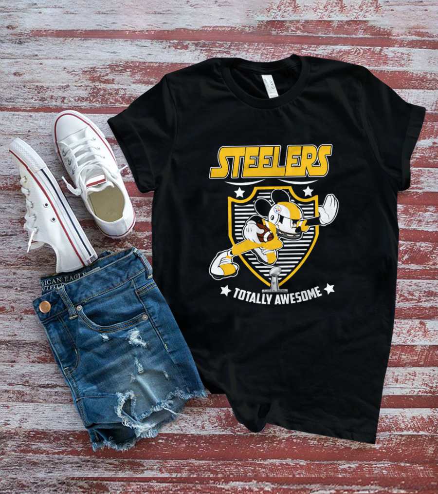 Steelers Totally Awesome Mickey Fans Running Football Theme T-Shirt