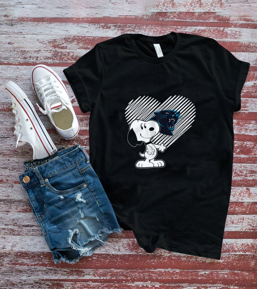 Carolina Panthers Fan Love With Snoopy Heart T-Shirt
