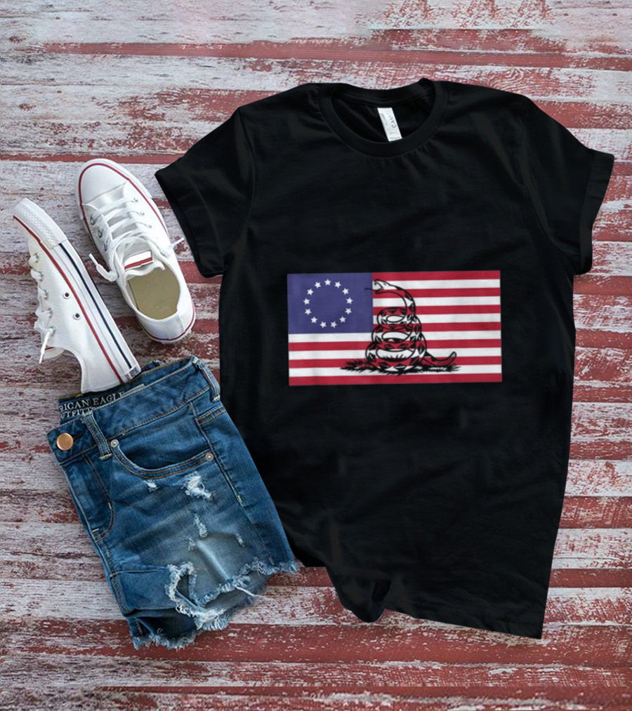 Betsy Ross Flag Combined With Gadsden Snake Icon 13 Star Colonial American Symbolism T-Shirt
