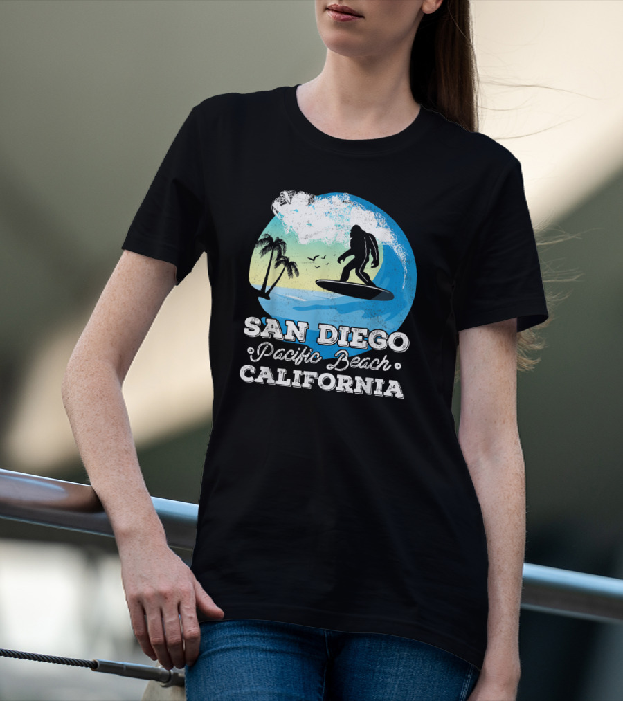 San Diego Pacific Beach California Bigfoot Surfer Adventure Scene T-Shirt