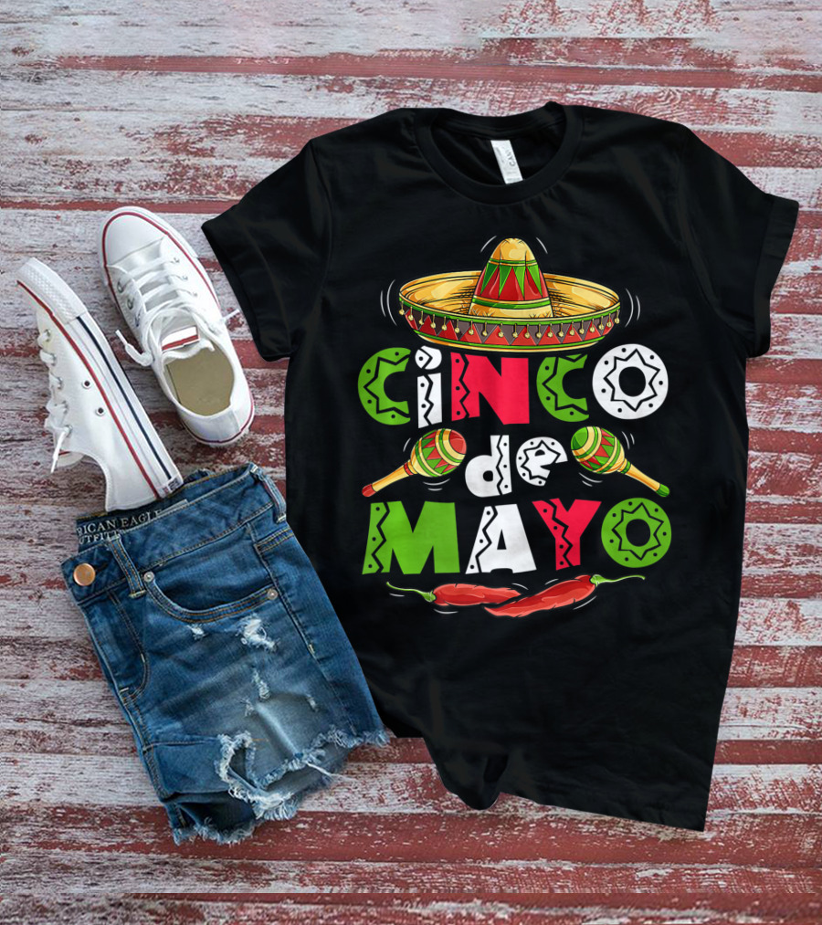 Cinco De Mayo Sombrero Maracas Peppers Mexican T-Shirt