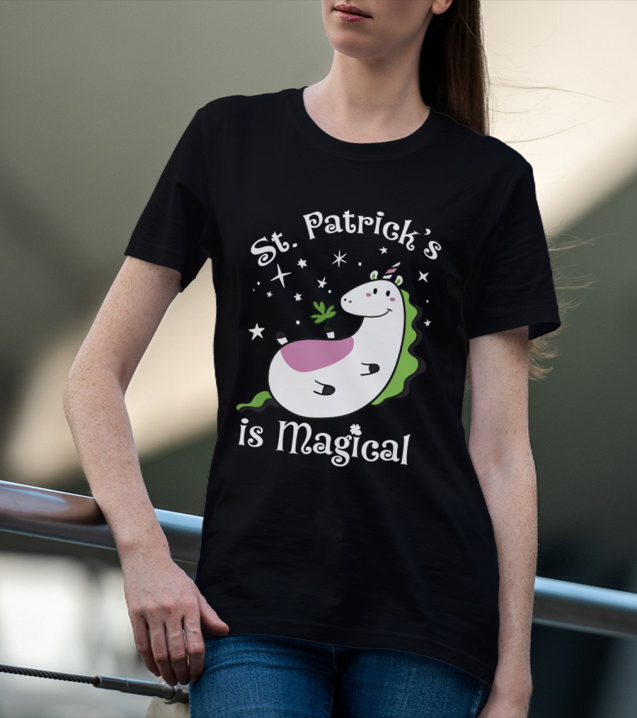 St. Patrick's Is Magical Shamrock Unicorn With Stars And Green Mane T-Shirt