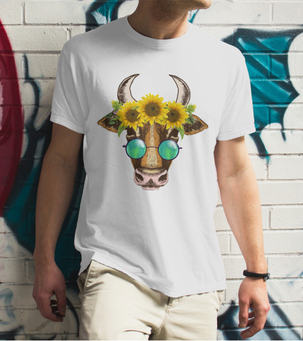 Cute Cow With Sunflower And Sunglasses Headpiece T-Shirt