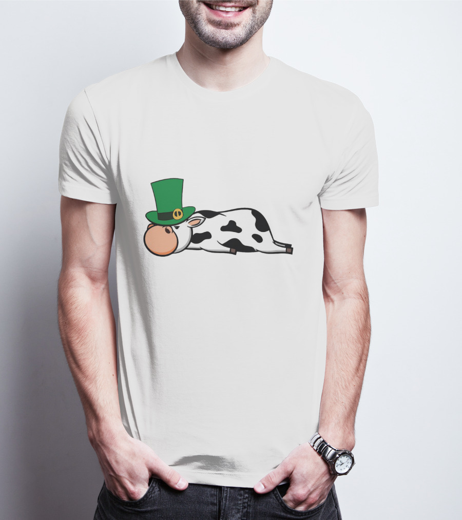 St Patricks Day Drunken Beer Party Cow With Irish Leprechaun Hat T-Shirt