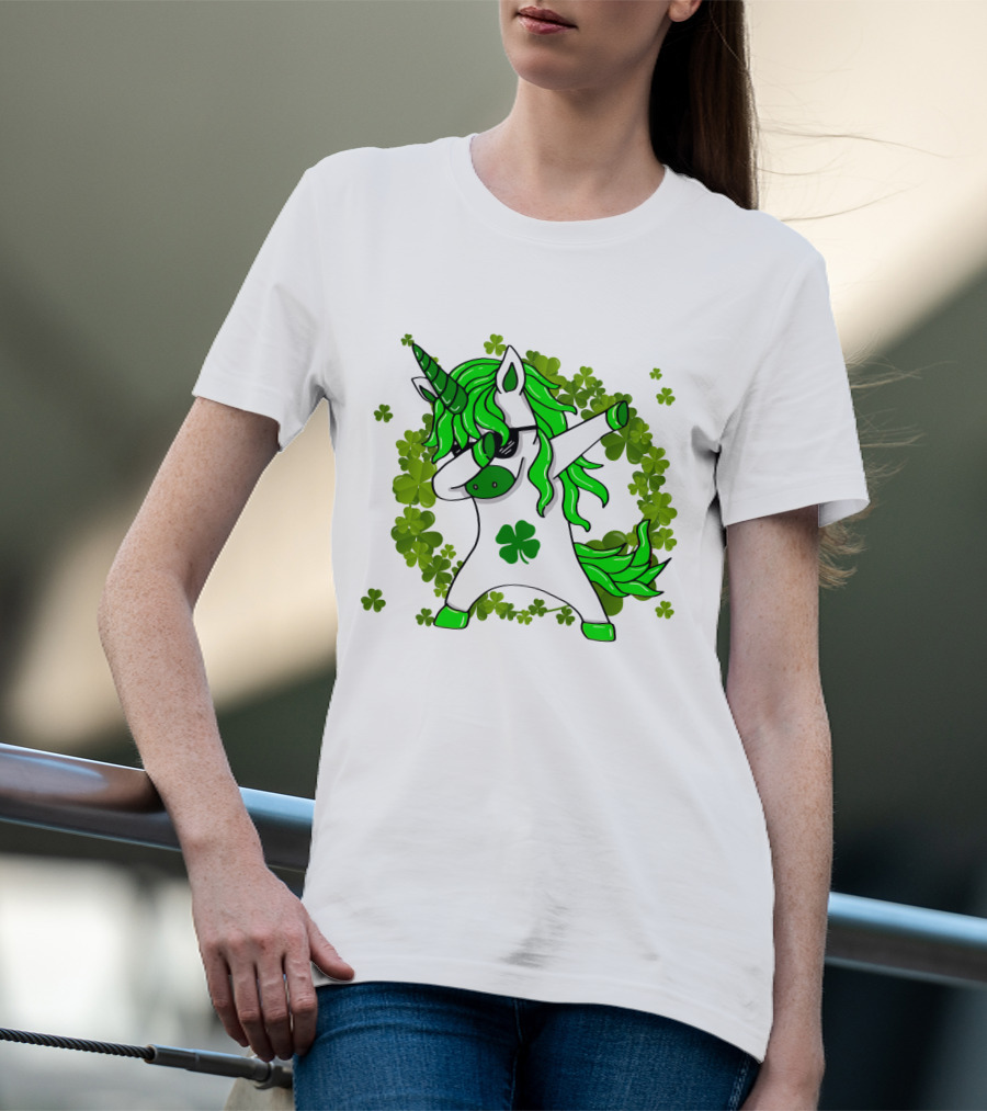St. Patrick's Day Clover Unicorn Dabbing With Shamrock Mane Surrounded By Green Clovers T-Shirt