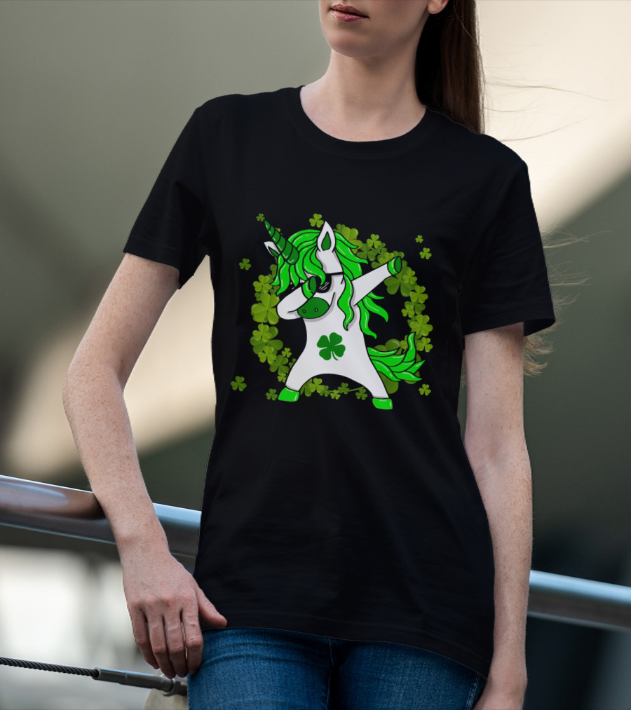 St Patricks Day Shamrock Unicorn Dabbing T-Shirt