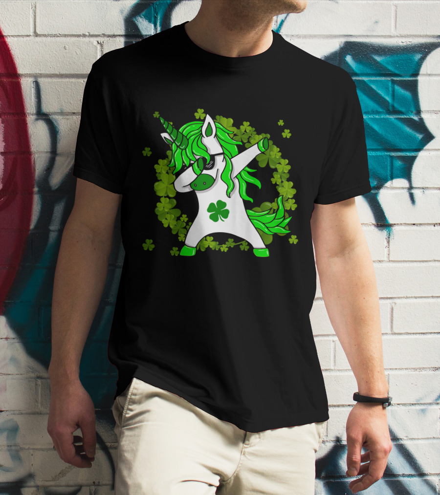 St Patricks Day Shamrock Unicorn Dabbing T-Shirt