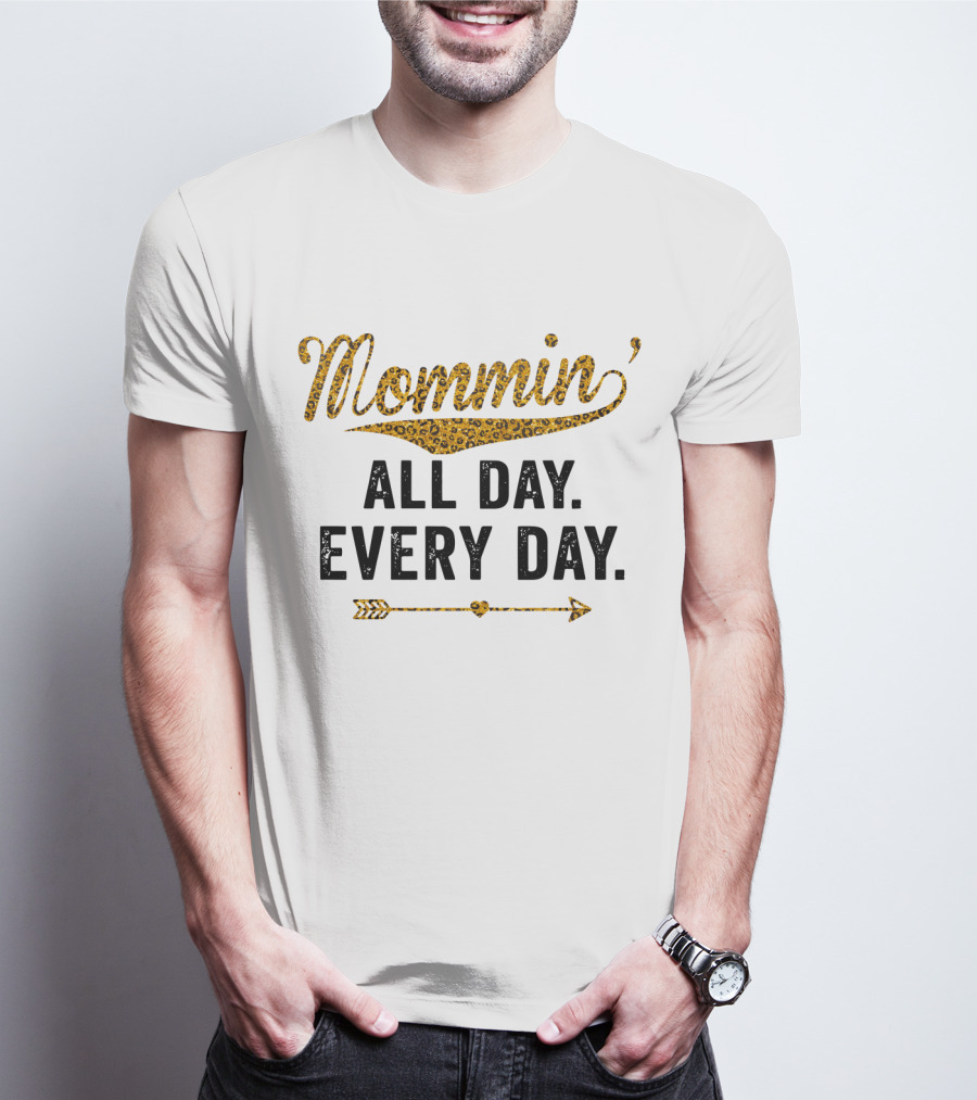 Mommin All Day Every Day Leopard Print Arrow T-Shirt