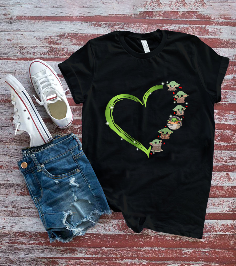 Baby Yoda Love Heart Shape Grogu Mandalorian Cute Green Jedi T-Shirt