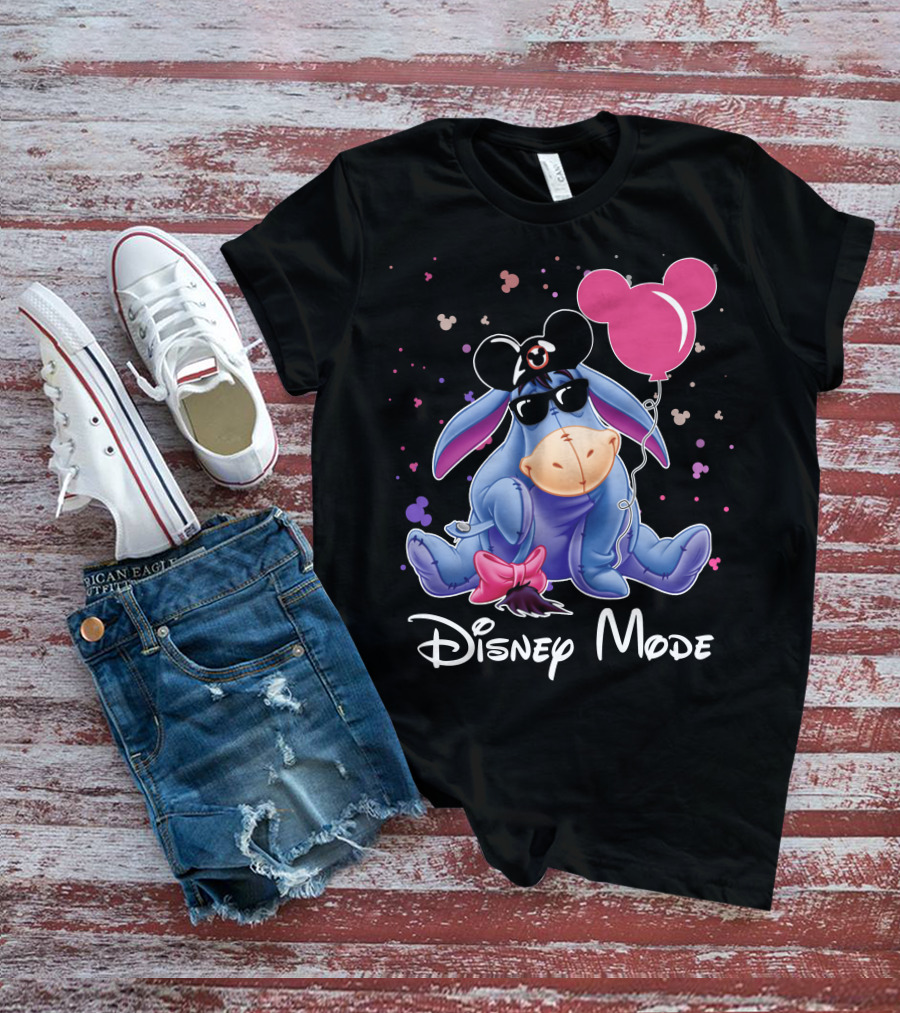Disney Mode Eeyore With Mickey Balloon And Sunglasses T-Shirt