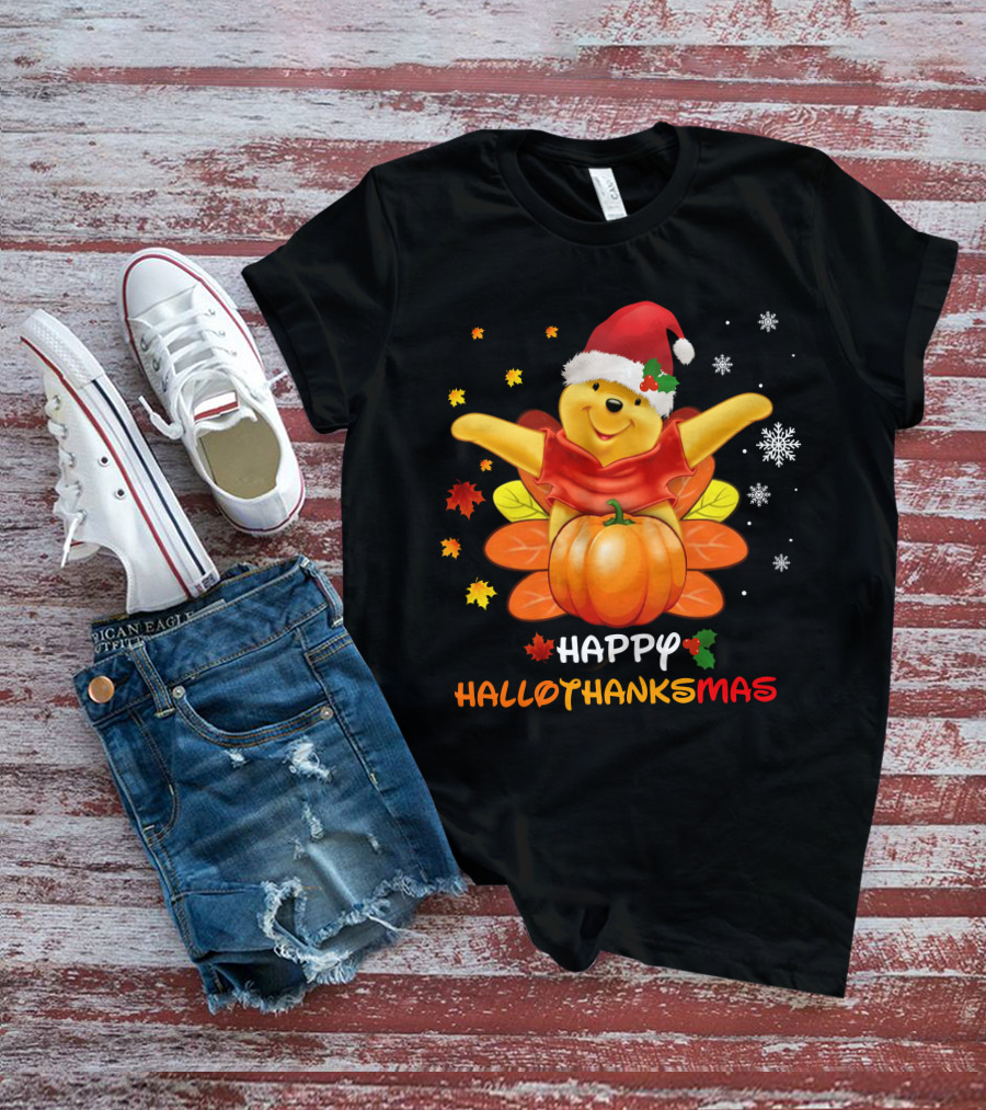 Happy Hallothankmas Pooh Pumpkin Santa Hat T-Shirt