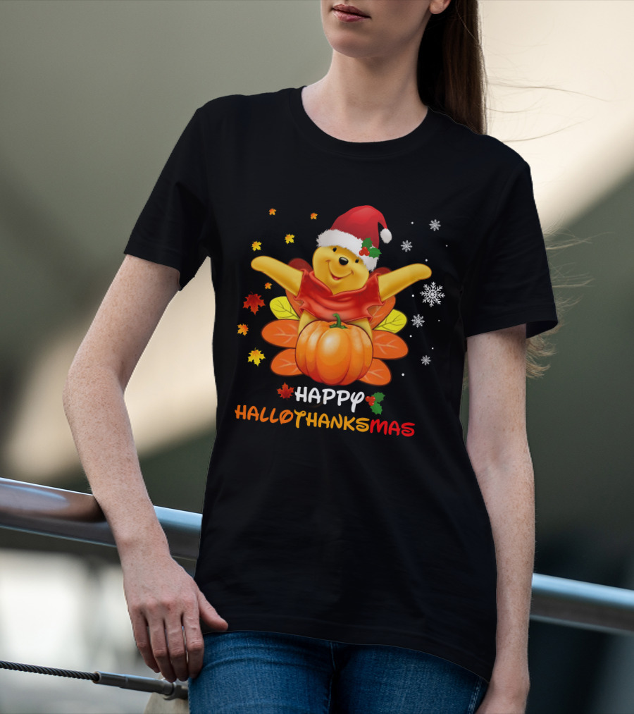 Happy Hallothankmas Pooh Pumpkin Santa Hat T-Shirt