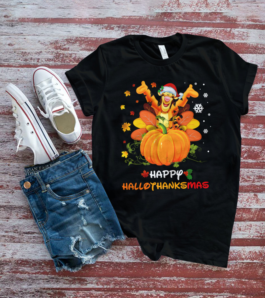 Happy Hallothankmas Tigger Santa Pumpkin Snowflakes Leaves T-Shirt
