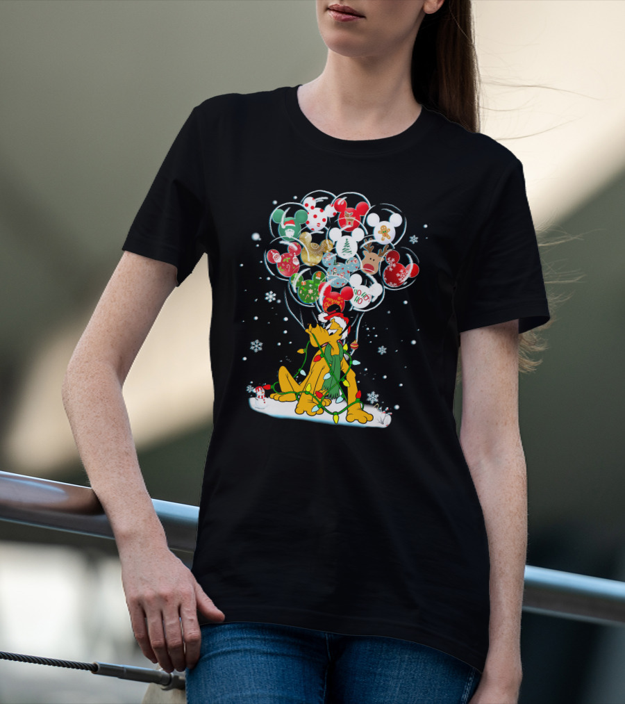 Pluto Christmas Mickey Mouse Balloon Festive Snowflakes Holiday Scene T-Shirt
