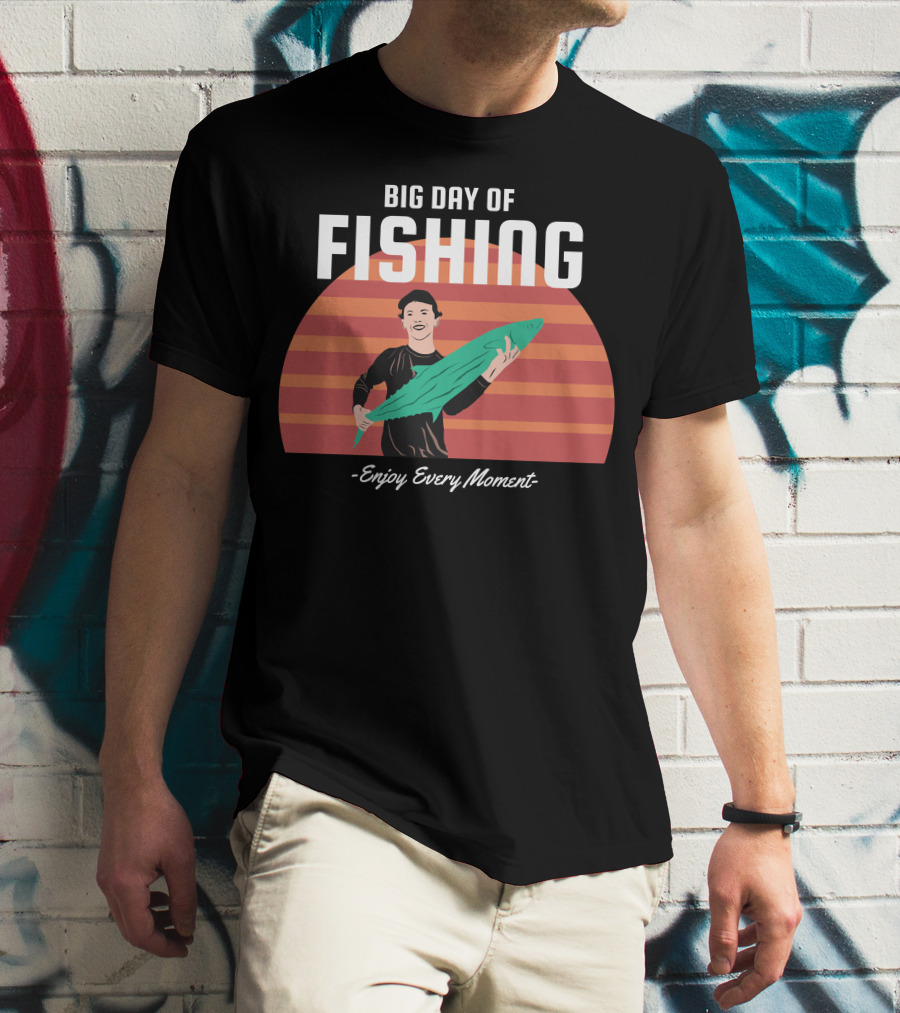 Big Day Of Fishing Enjoy Every Moment Retro Sunset Catch T-Shirt
