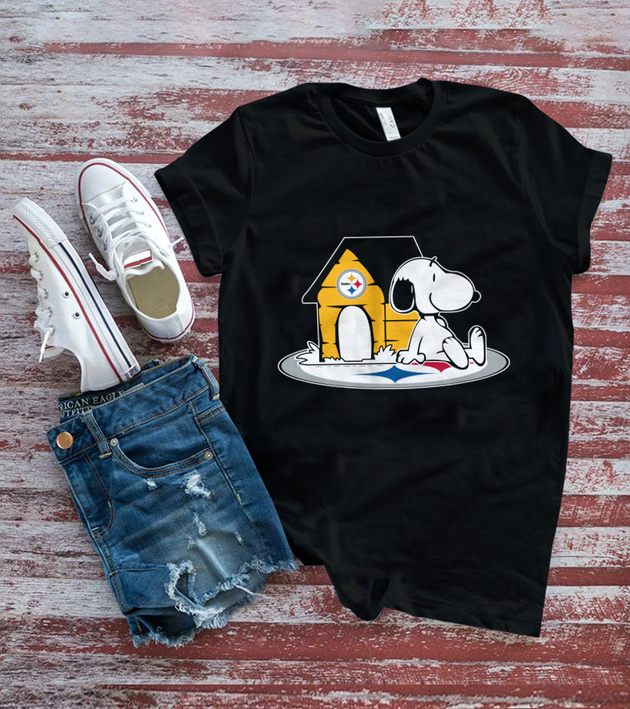 Snoopy With Pittsburgh Steelers Doghouse Football Fan Forever T-Shirt