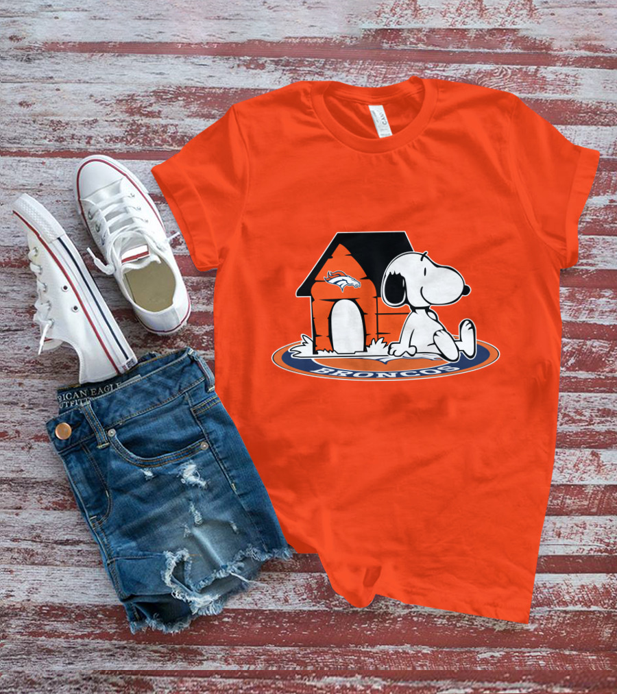 Denver Broncos Snoopy Fan Forever T-Shirt