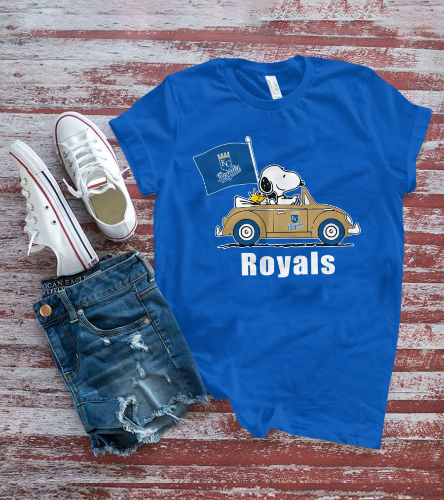 Royals Snoopy KC Royals Flag Peanuts Car T-Shirt